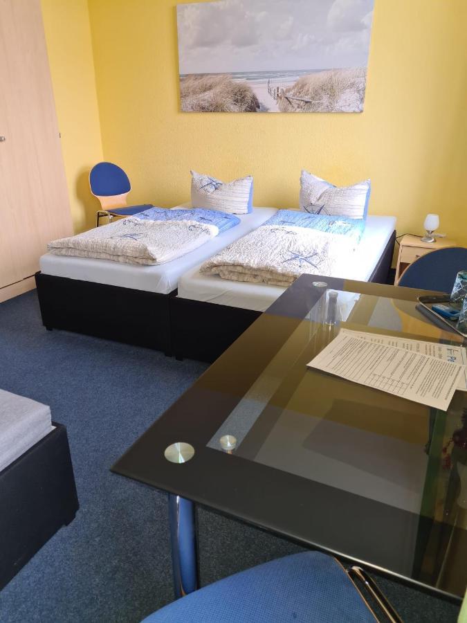 Hanse Haus Pension ไกรฟ์สวัลด์ ภายนอก รูปภาพ